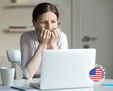 Woman Worry Cuz She Doesn't Pay Her Taxes in the U.S.